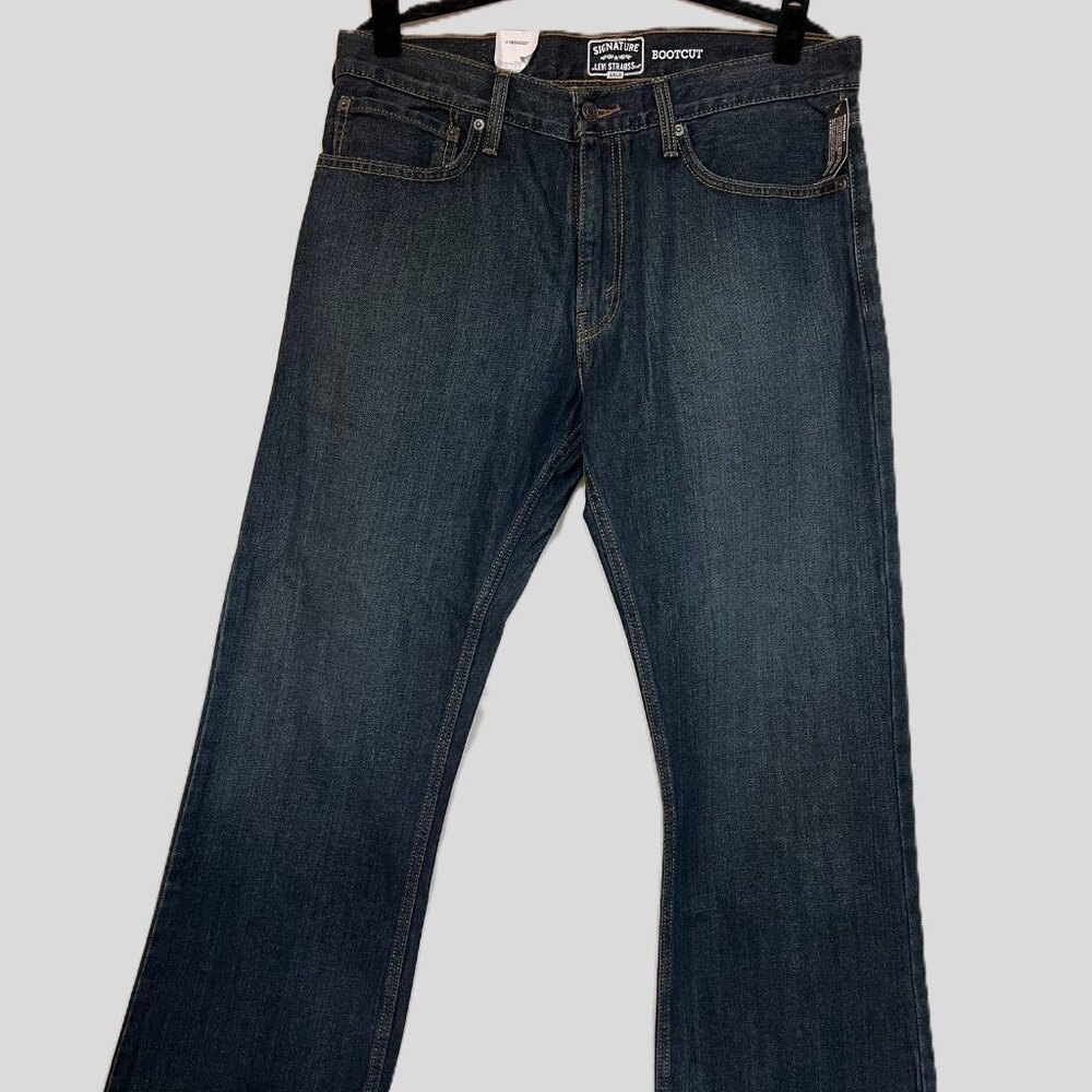 Levi’s Strauss Men’s Signature Gold Bootcut Jeans